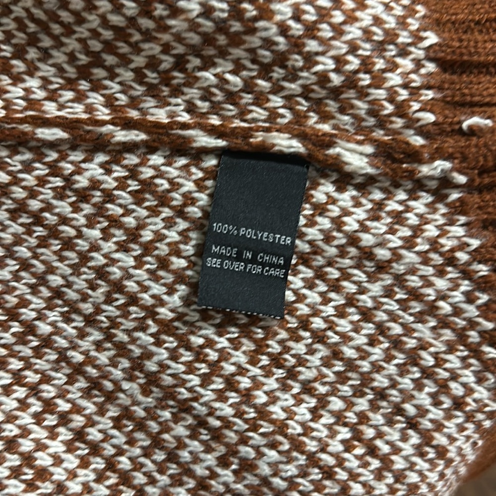 NWOT FORTUNE + IVY Cardigan Chevron Print - in rust/white - Picture 4 of 4